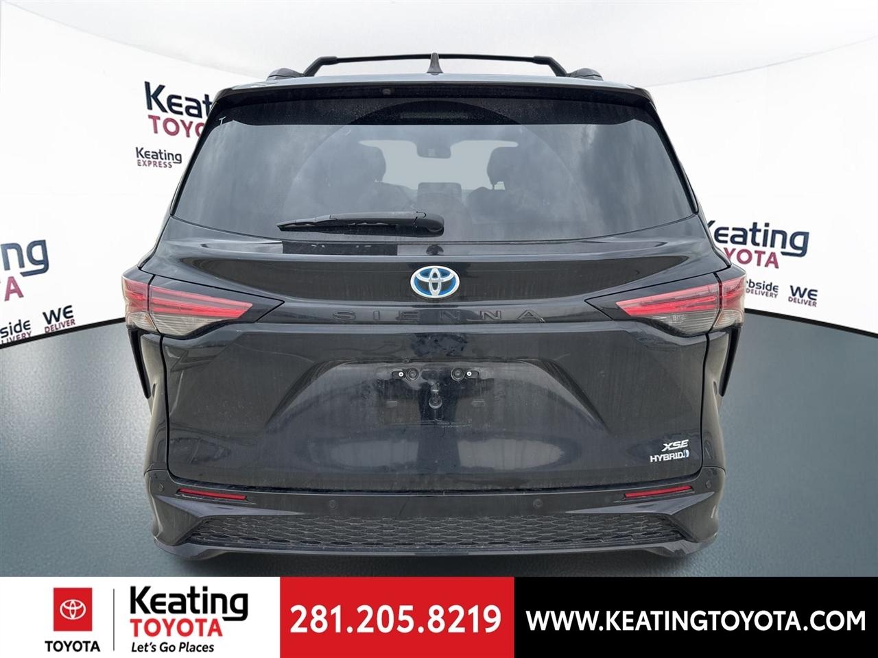 Toyota Sienna XSE 7-Passenger 2023