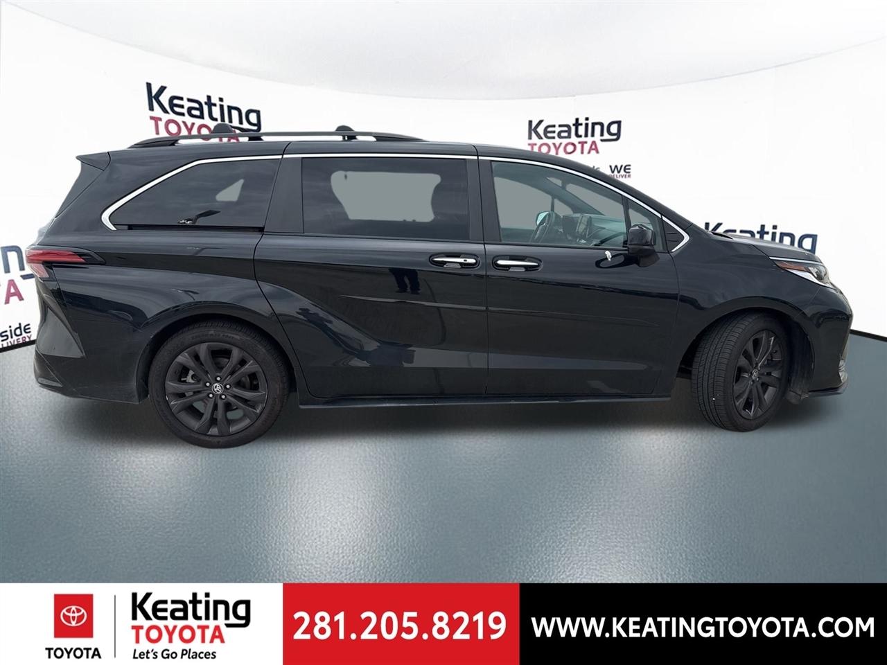 Toyota Sienna XSE 7-Passenger 2023