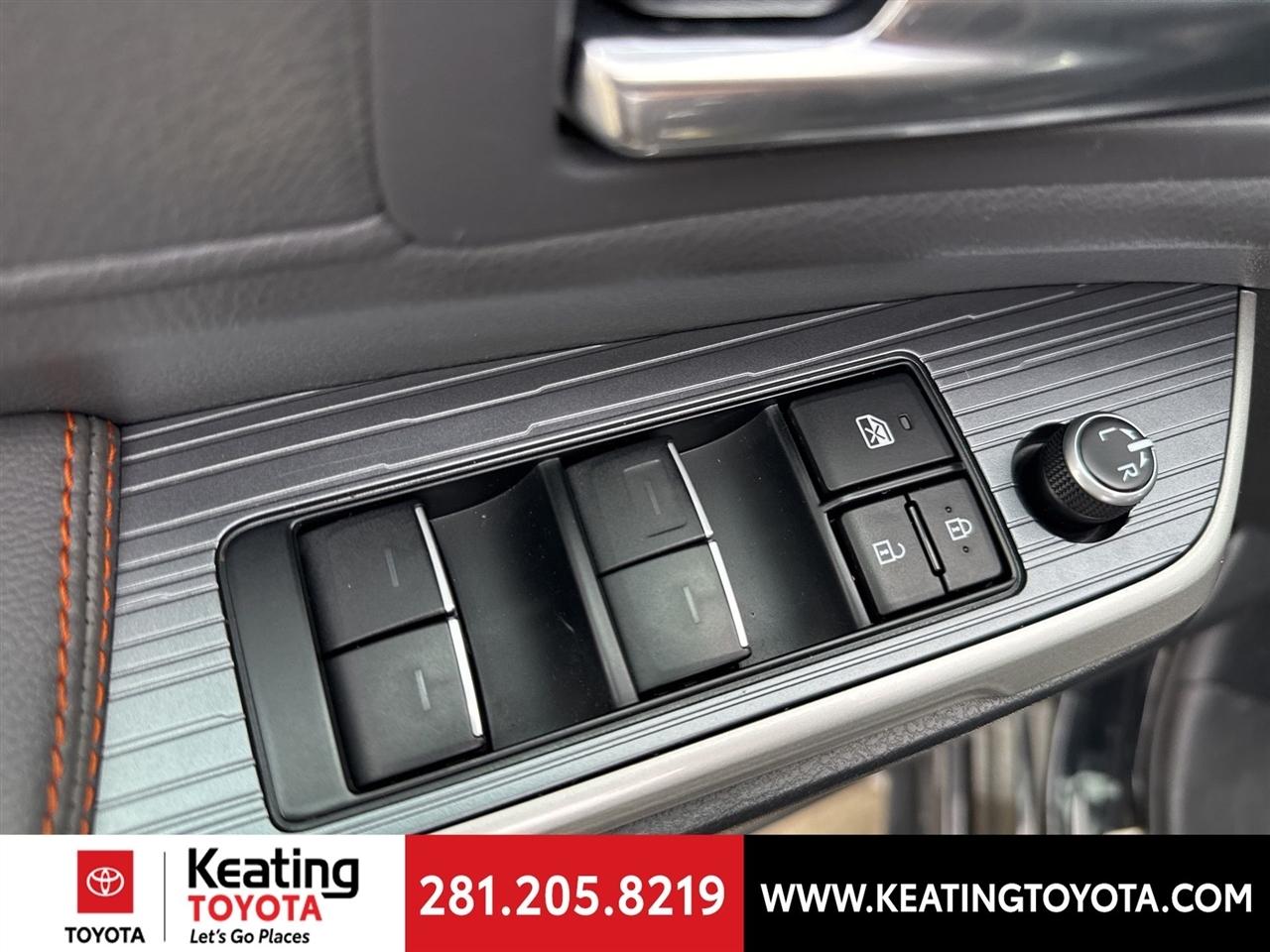 Toyota Sienna XSE 7-Passenger 2023