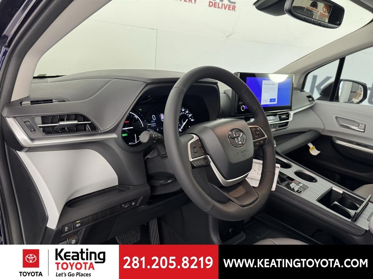 Toyota Sienna XLE 7-Passenger 2026