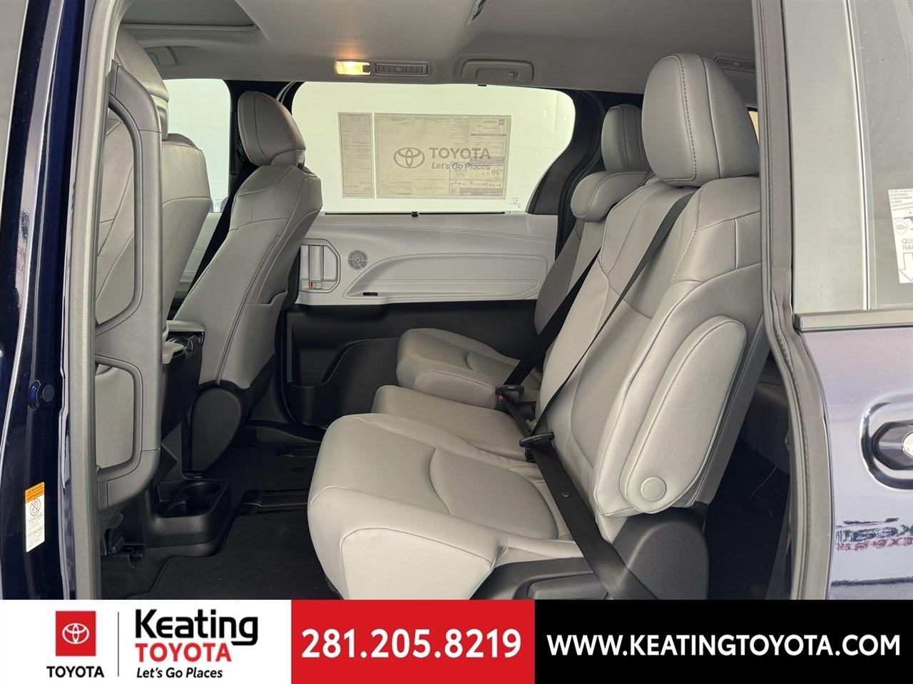 Toyota Sienna XLE 7-Passenger 2026