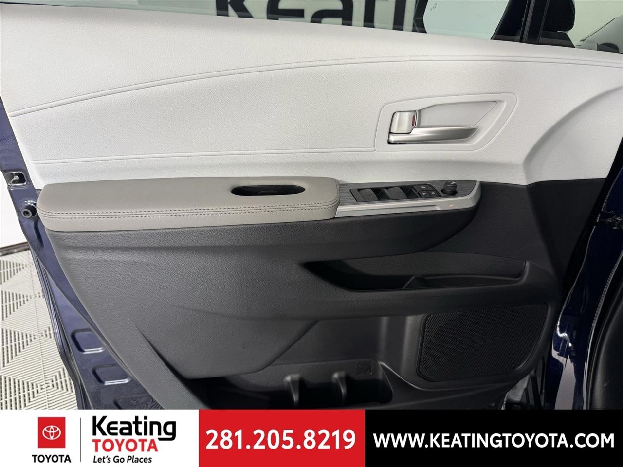 Toyota Sienna XLE 7-Passenger 2026