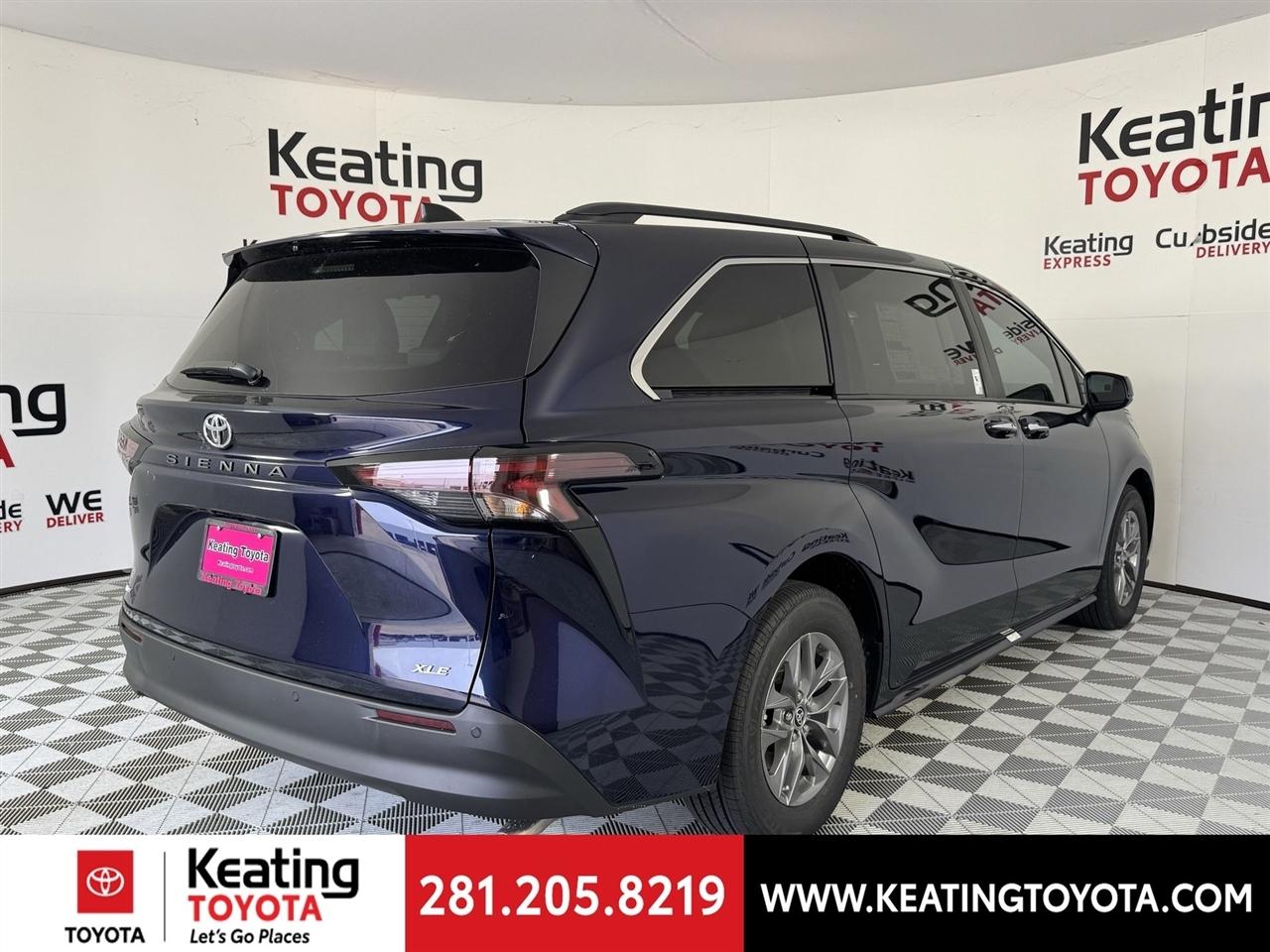 Toyota Sienna XLE 7-Passenger 2026