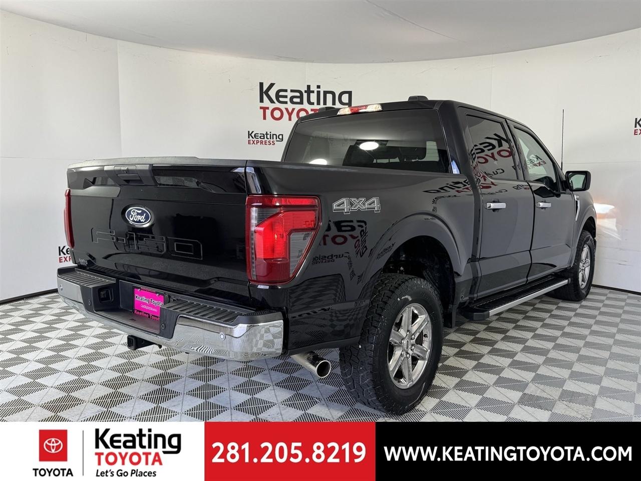Ford F-150 XLT SuperCrew 4WD 2025