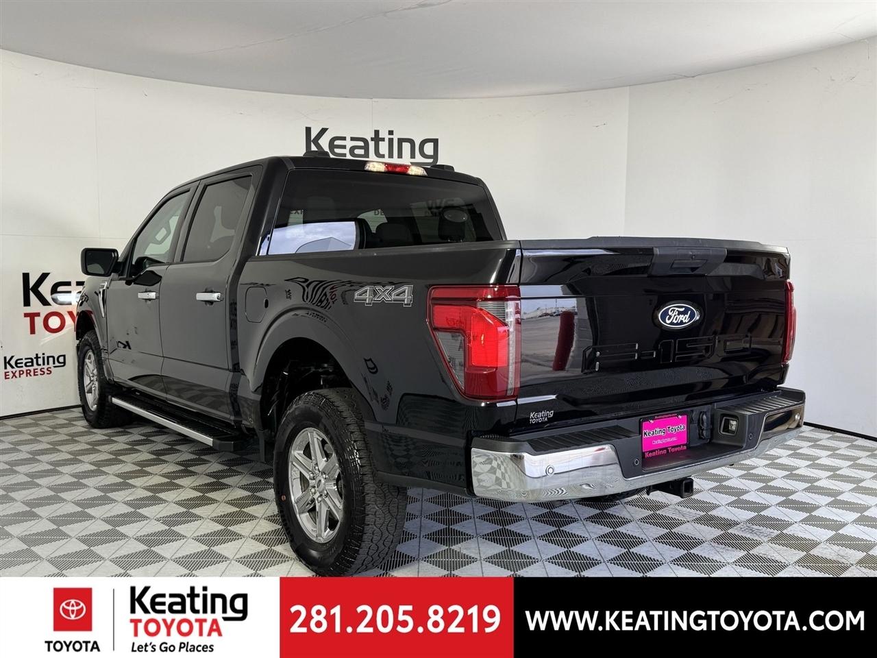 Ford F-150 XLT SuperCrew 4WD 2025