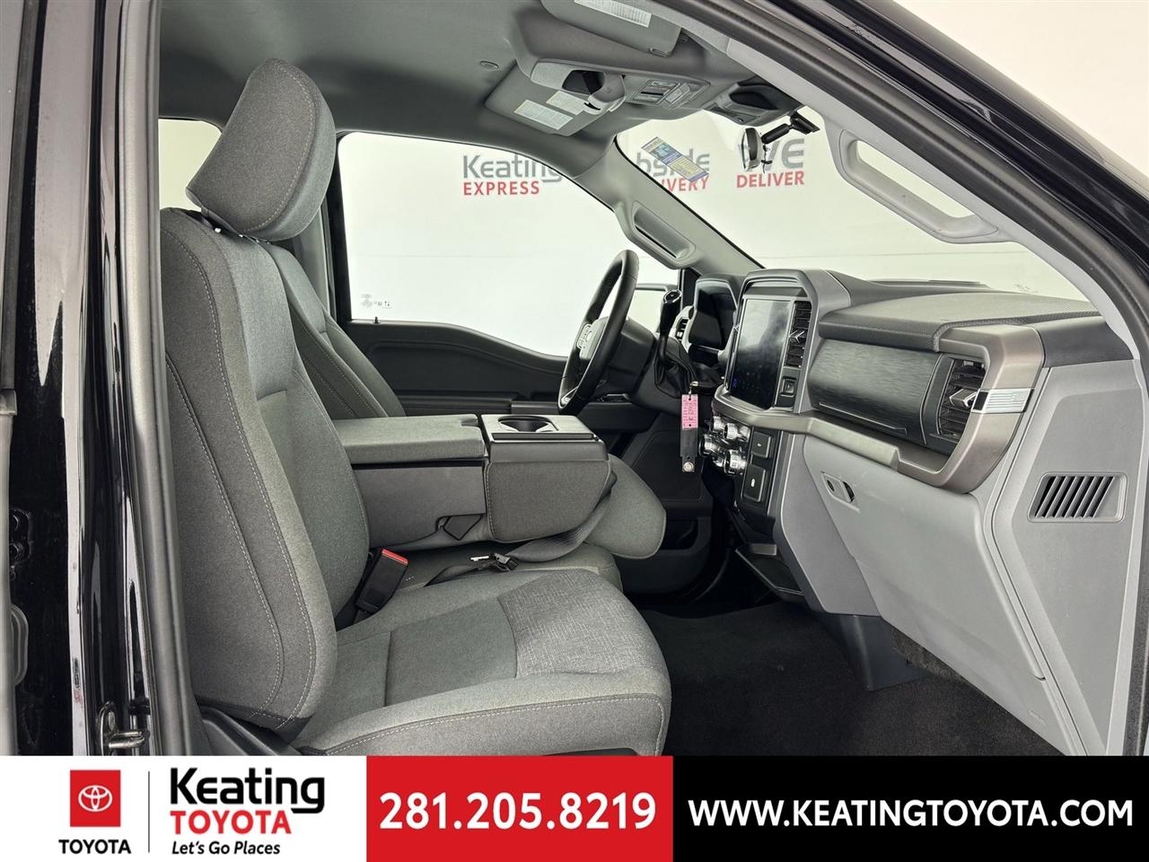 Ford F-150 XLT SuperCrew 4WD 2025