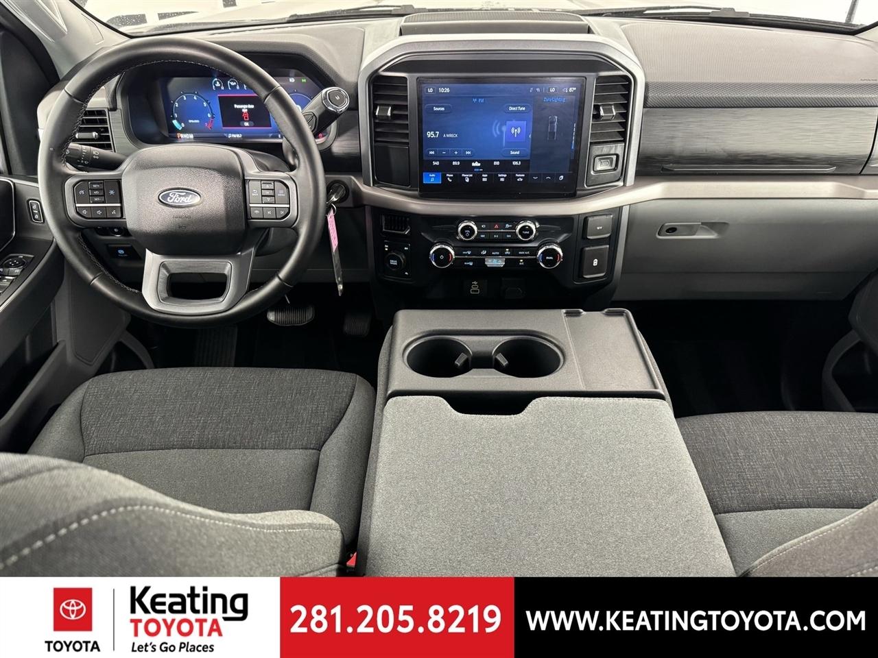 Ford F-150 XLT SuperCrew 4WD 2025