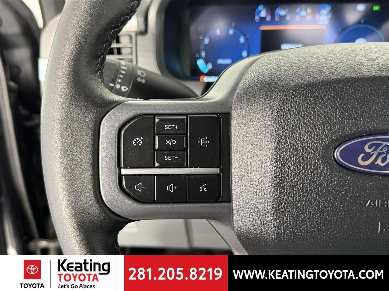 Ford F-150 XLT SuperCrew 4WD 2025