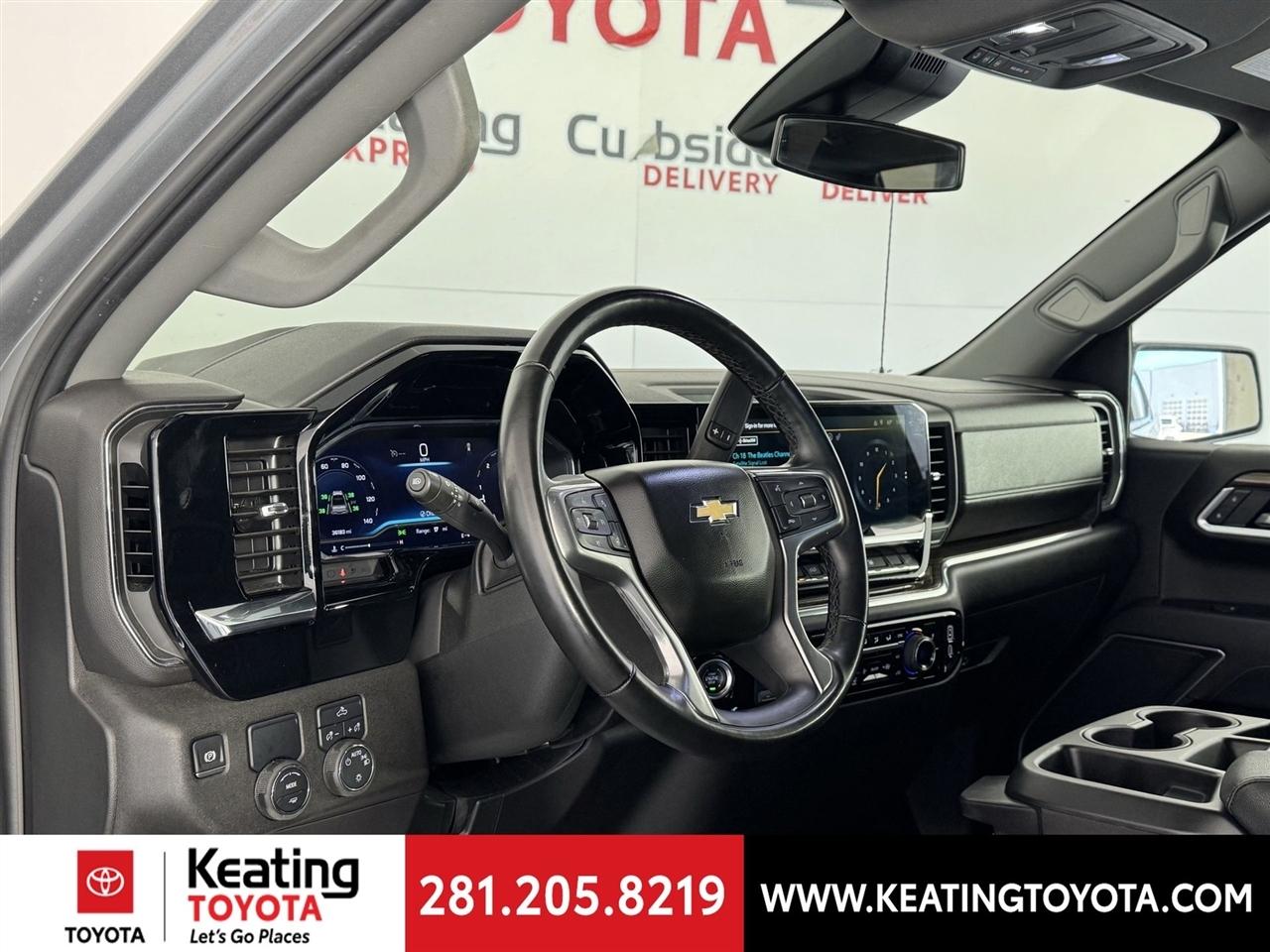 Chevrolet Silverado 1500 LT Crew Cab 2WD 2025