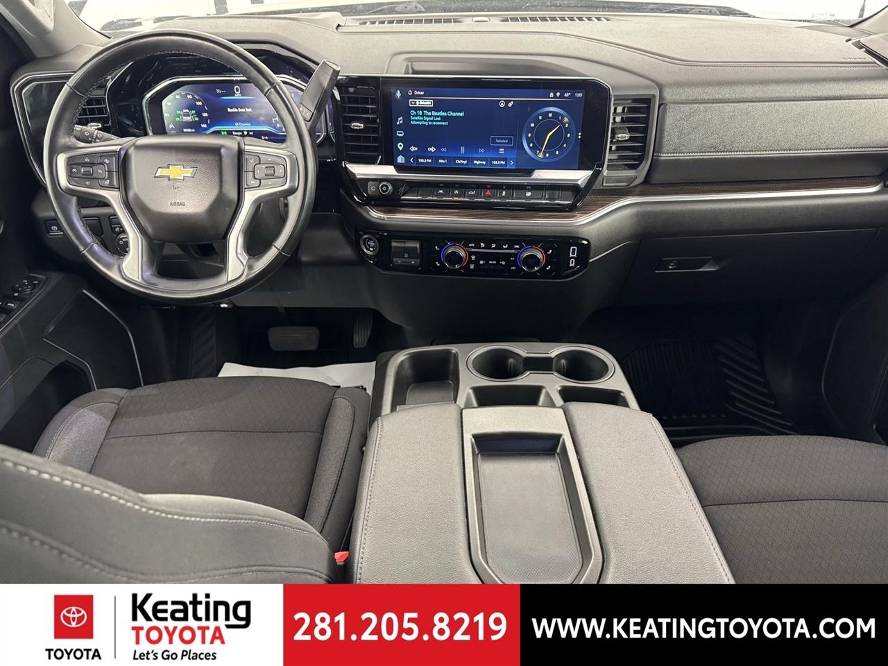 Chevrolet Silverado 1500 LT Crew Cab 2WD 2025