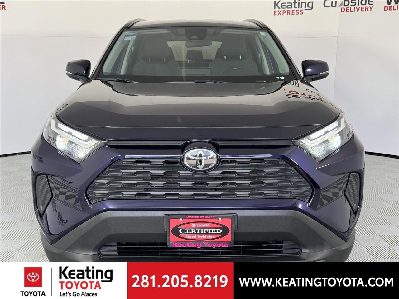 Toyota RAV4 Hybrid XLE 2025