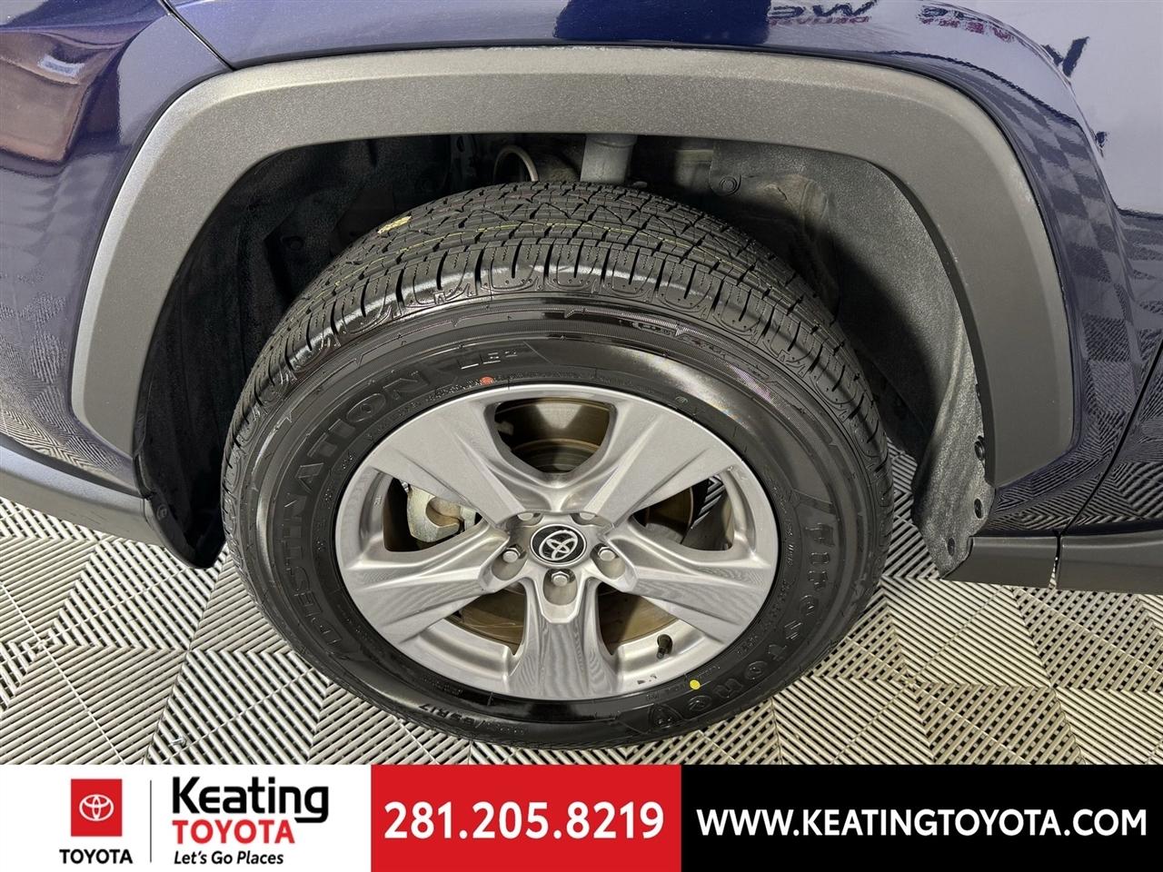 Toyota RAV4 Hybrid XLE 2025