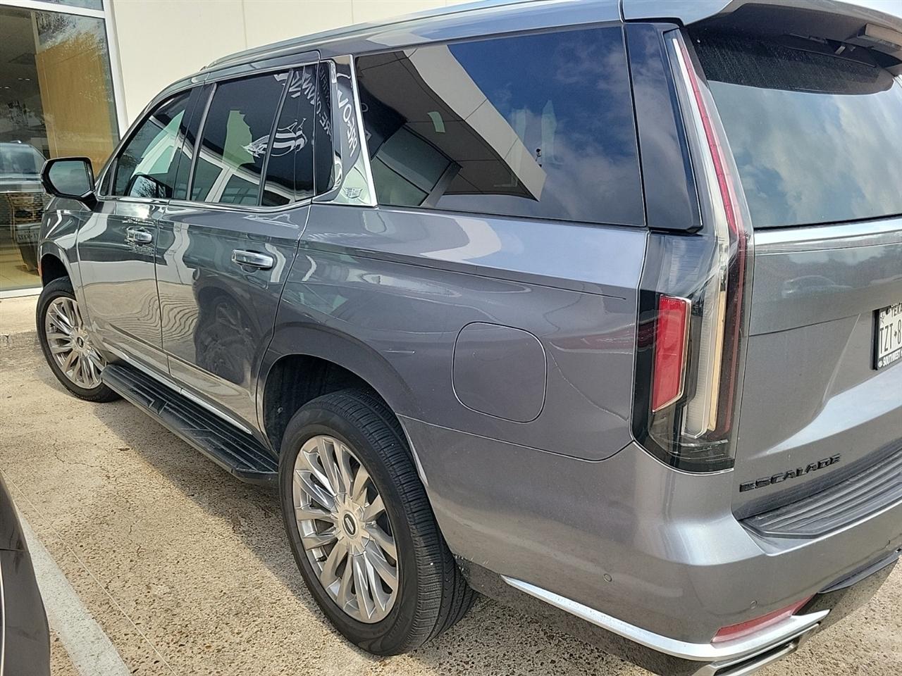 Cadillac Escalade Premium Luxury AWD 2021