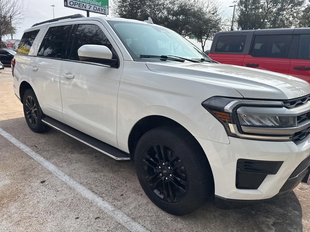 Ford Expedition XLT 2022