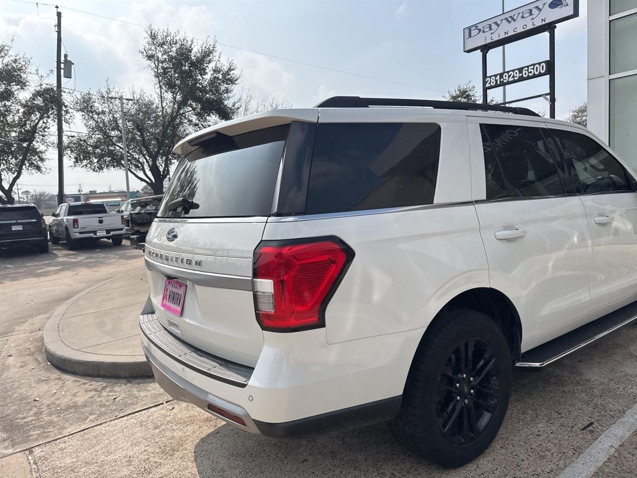 Ford Expedition XLT 2022