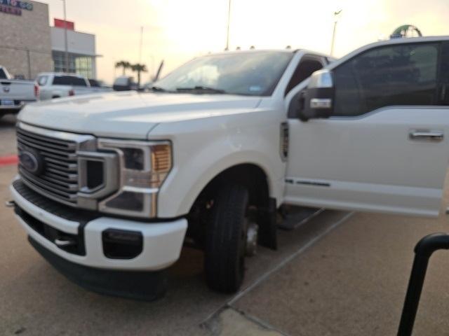 Ford F-350 SD Platinum Crew Cab Long Box 4WD DRW 2022