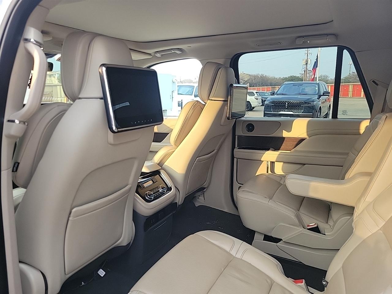Lincoln Navigator L Reserve 4WD 2019