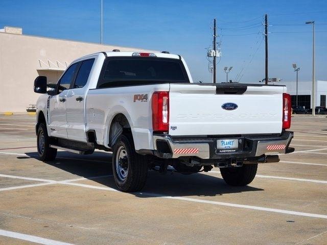 Ford F-250 SD XL Crew Cab 4WD 2024