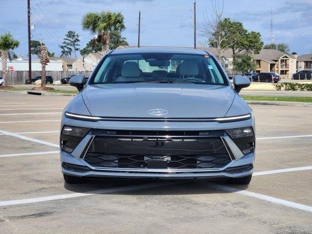 Hyundai Sonata SEL 2024