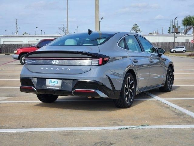 Hyundai Sonata SEL 2024