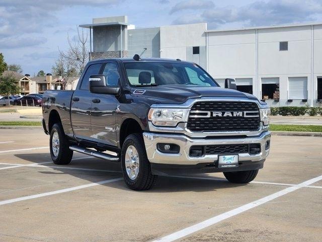 RAM 2500 Tradesman Crew Cab SWB 4WD 2024