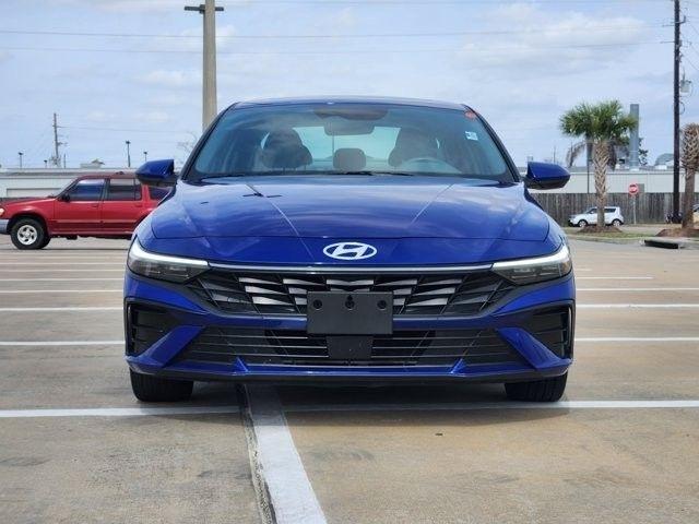 Hyundai Elantra SEL Convenience 2025