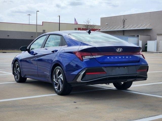 Hyundai Elantra SEL Convenience 2025