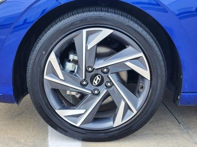 Hyundai Elantra SEL Convenience 2025