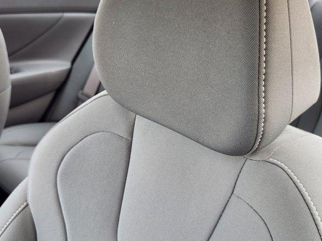 Hyundai Elantra SEL Convenience 2025