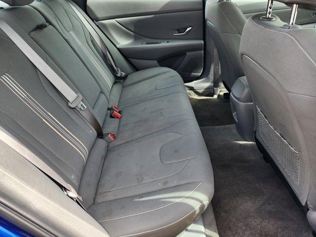 Hyundai Elantra SEL Convenience 2025