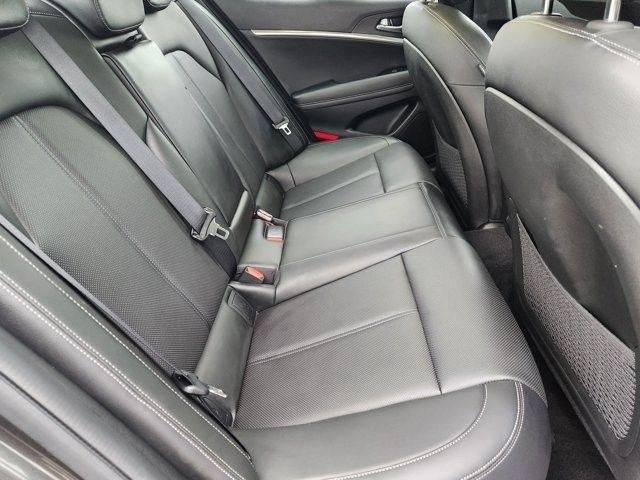 Genesis G70 2.5T 2025