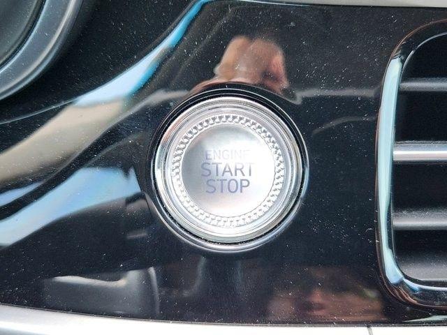 Genesis G70 2.5T 2025