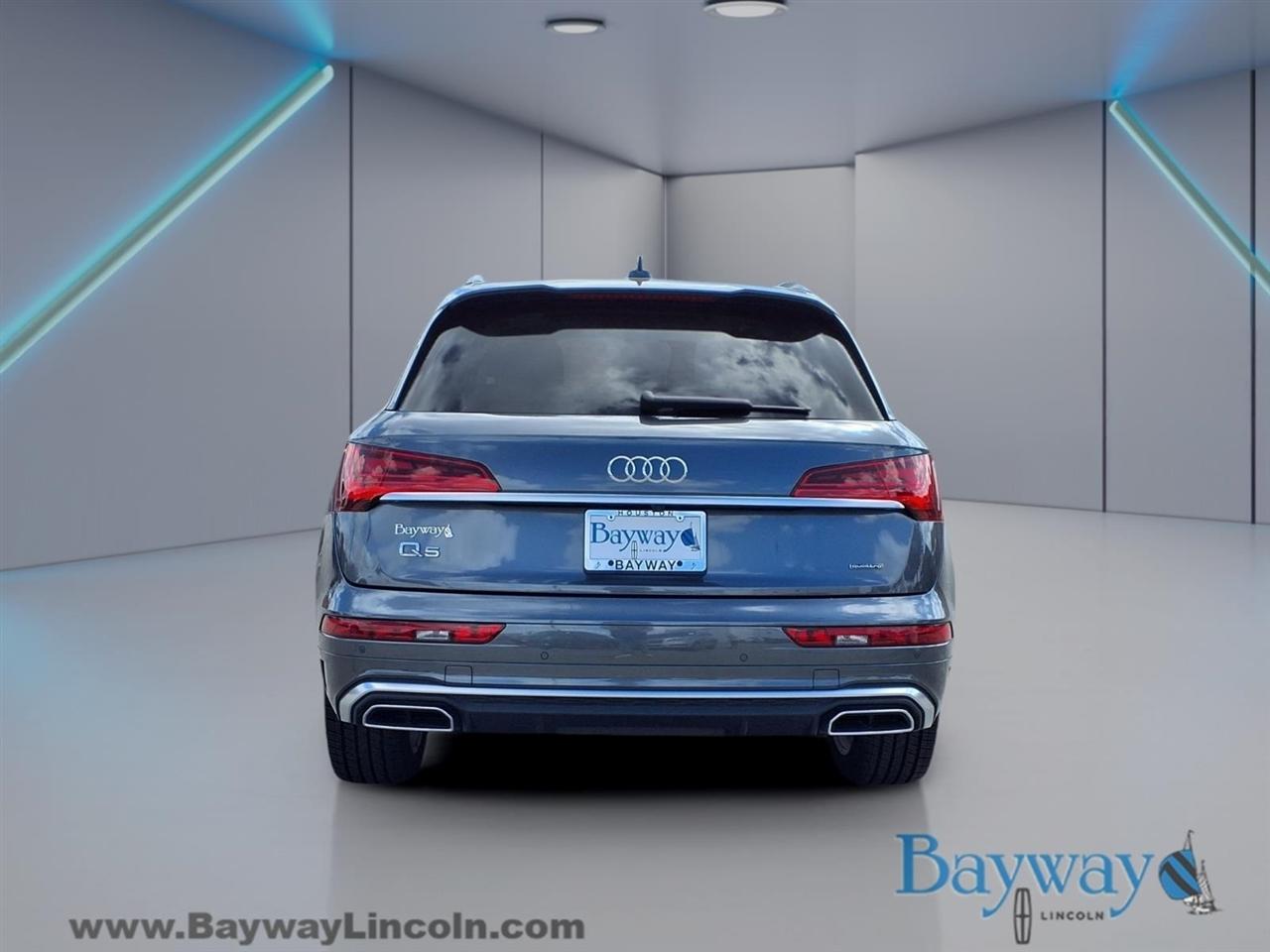 Audi Q5 2.0T Technik quattro 2023