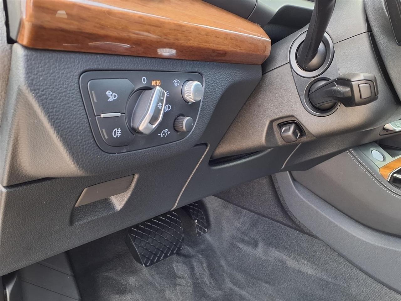 Audi Q5 2.0T Technik quattro 2023