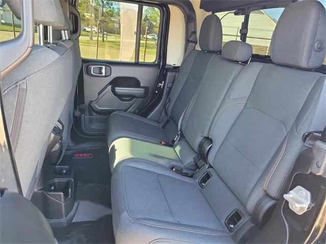 Jeep Gladiator Sport 2025