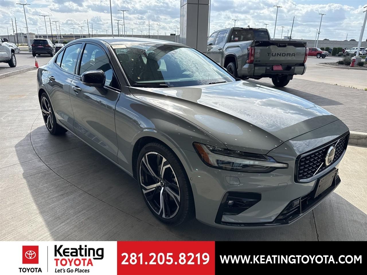 Volvo S60 B5 Plus Dark AWD 2024