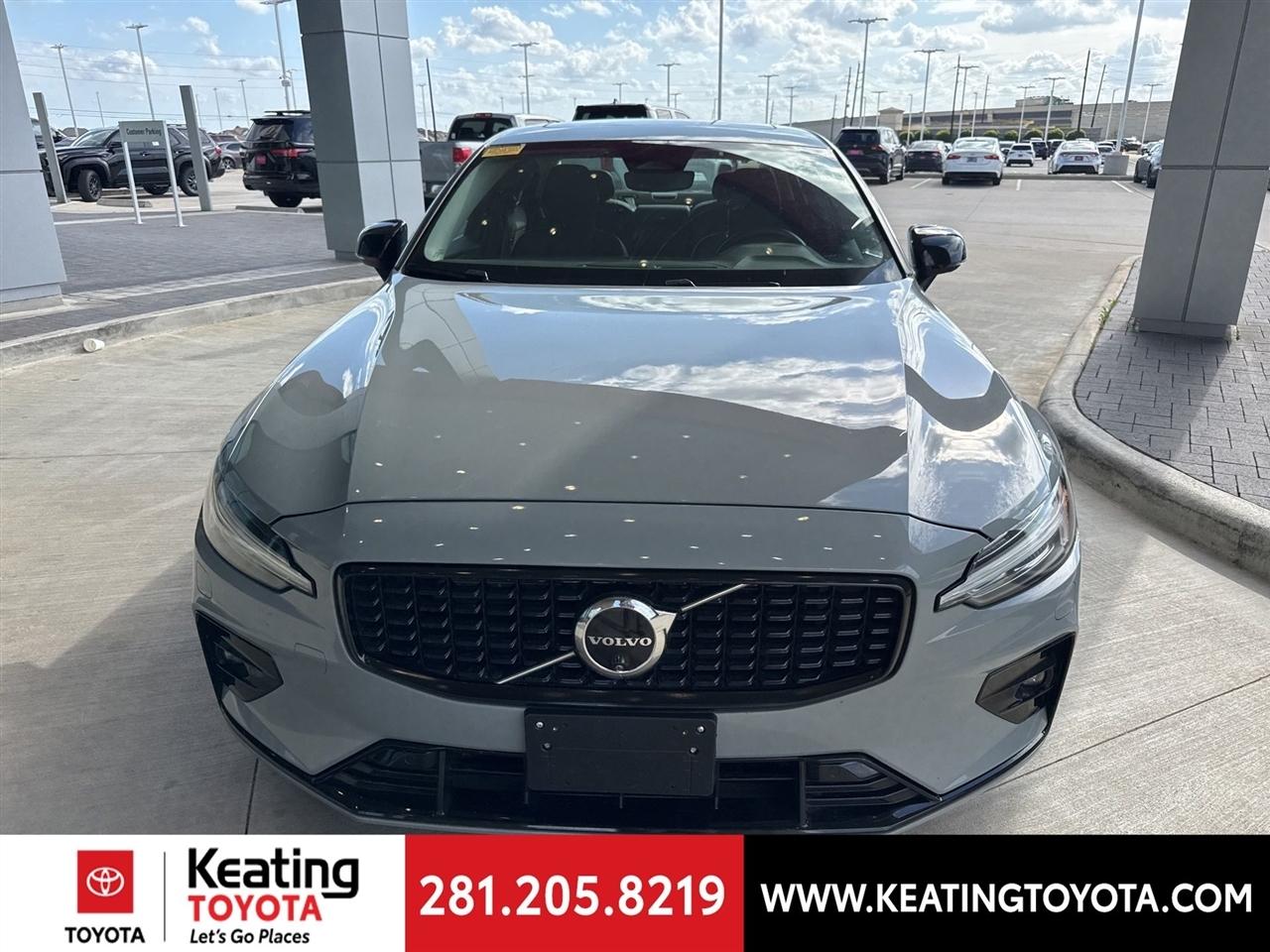 Volvo S60 B5 Plus Dark AWD 2024