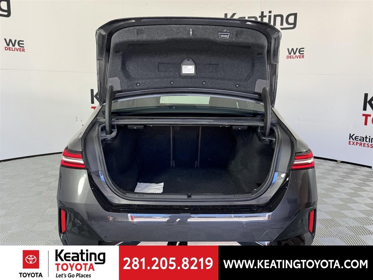 BMW 5-Series 530i xDrive 2026