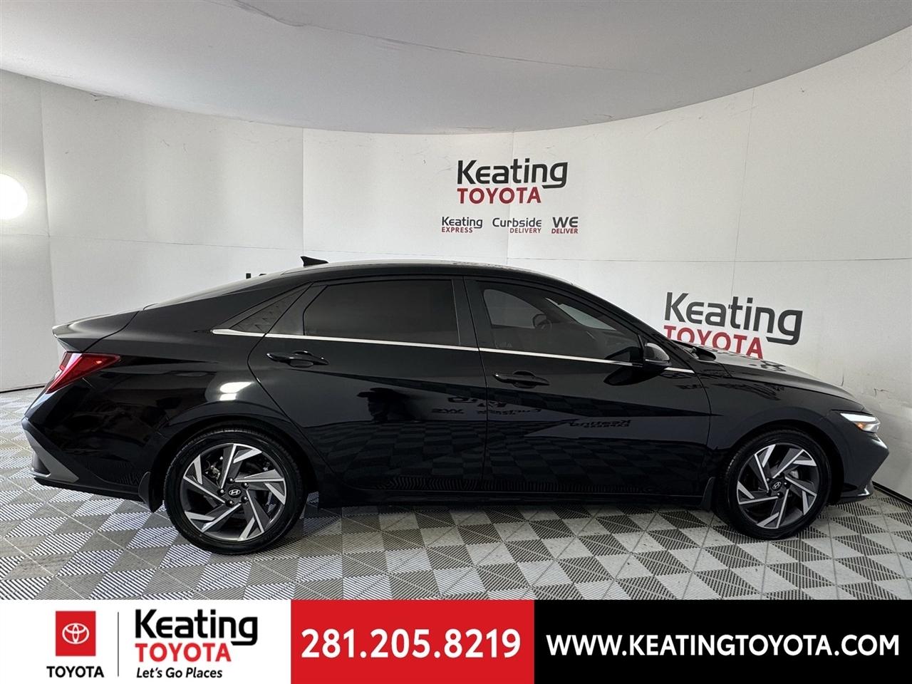 Hyundai Elantra Hybrid Limited 2025