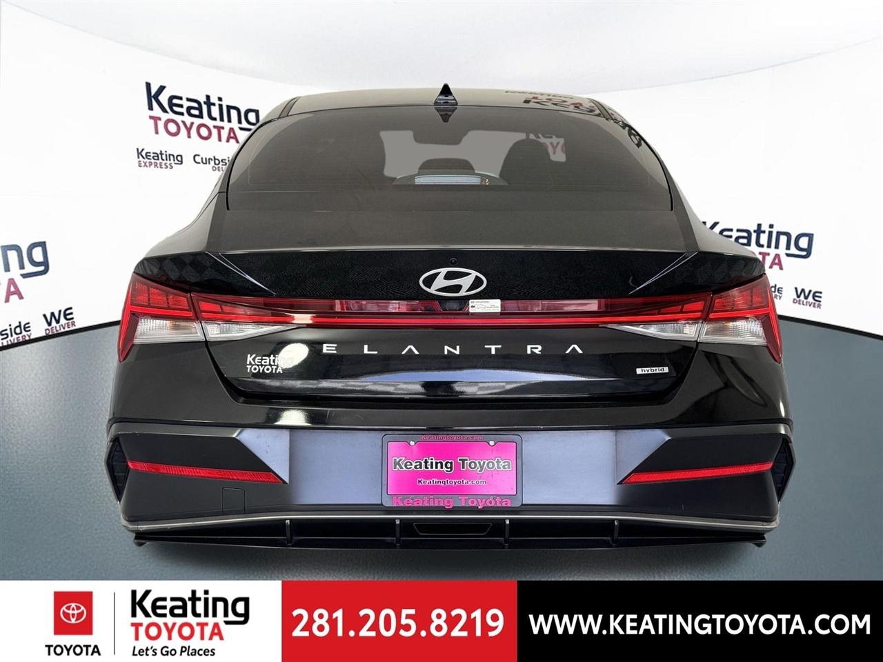 Hyundai Elantra Hybrid Limited 2025