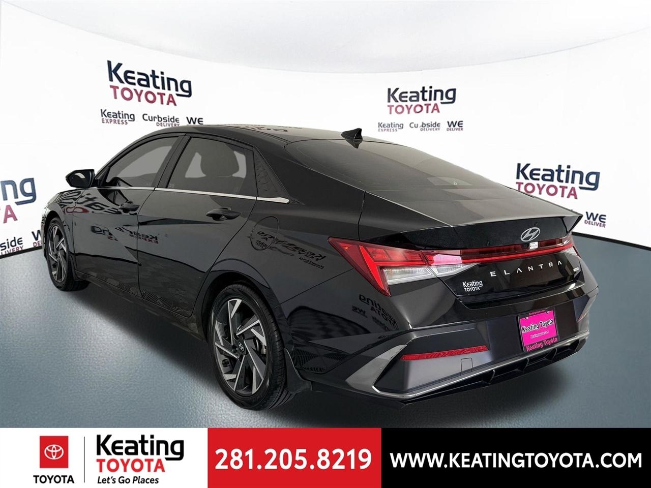 Hyundai Elantra Hybrid Limited 2025