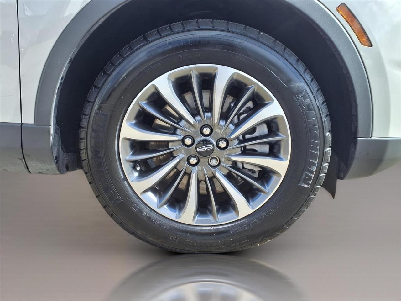 Lincoln Nautilus Base 2023