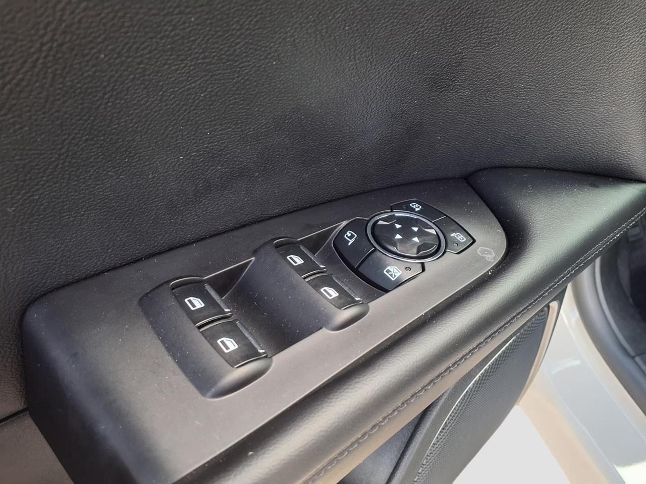 Lincoln Nautilus Base 2023