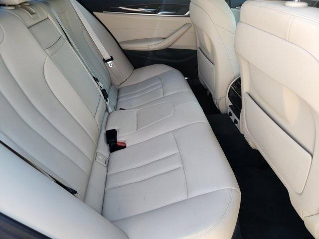 BMW 5-Series 530i 2018