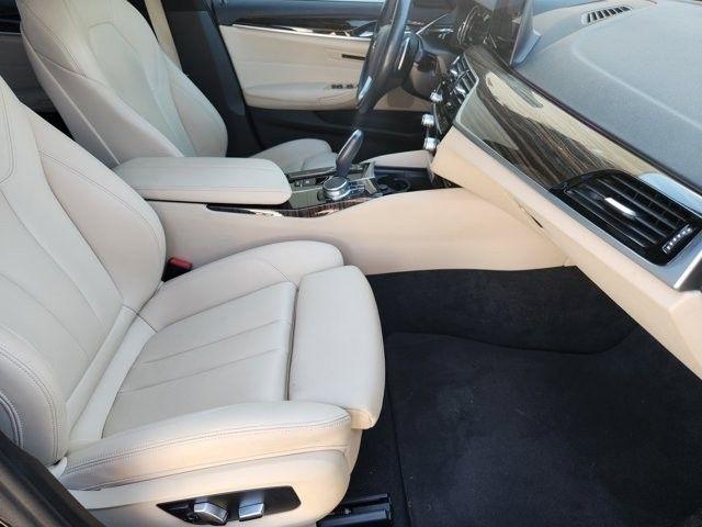 BMW 5-Series 530i 2018