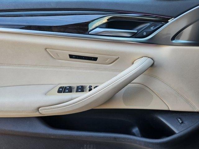 BMW 5-Series 530i 2018