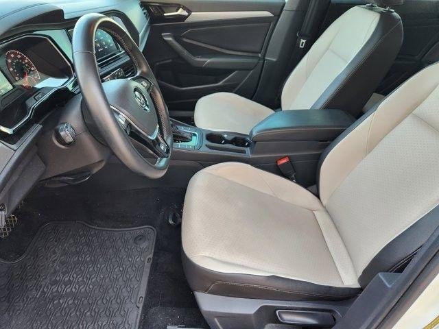 Volkswagen Jetta 1.4T R-Line 8A 2020