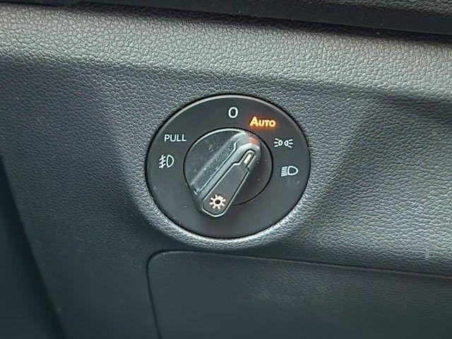 Volkswagen Jetta 1.4T R-Line 8A 2020