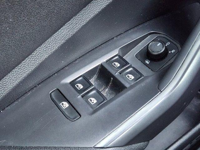 Volkswagen Jetta 1.4T R-Line 8A 2020