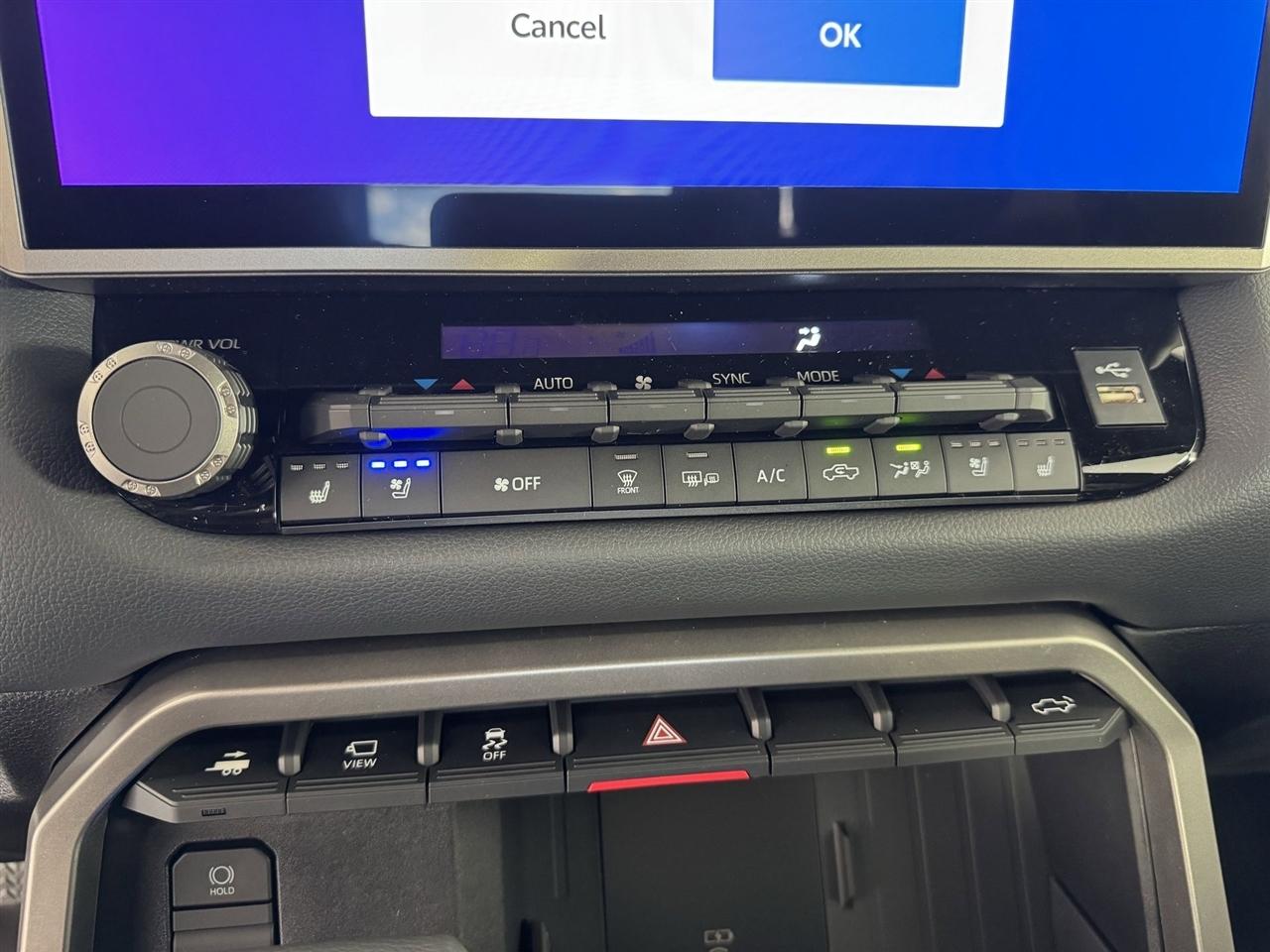 Toyota Tundra Limited CrewMax 4WD 2026